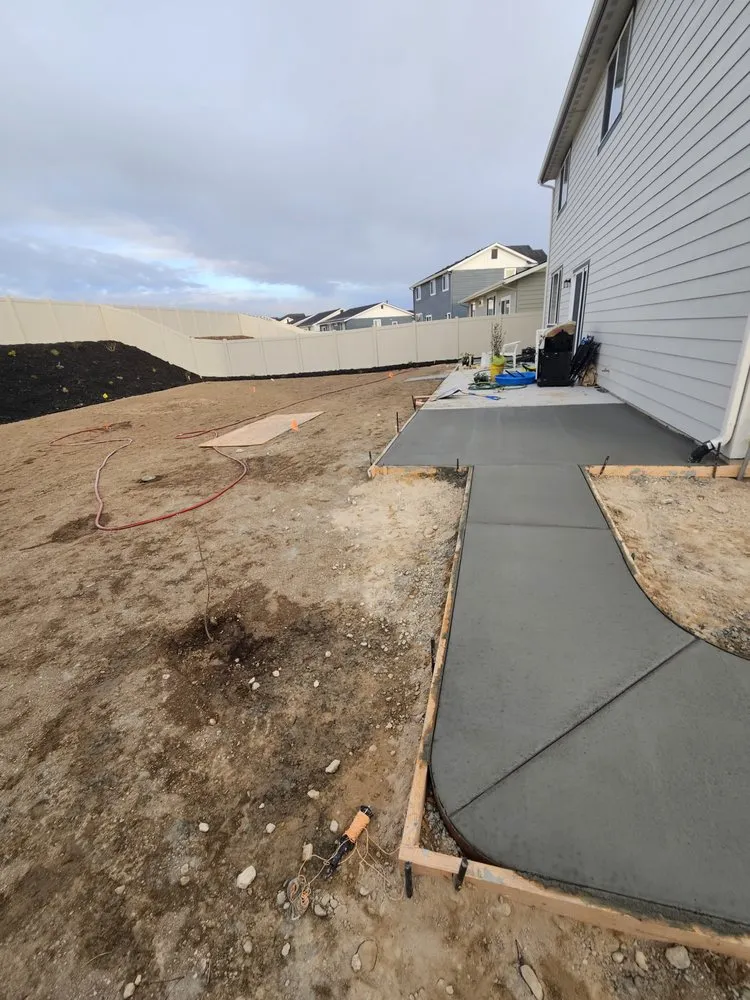 Affordable yard cleanup service in Nampa, ID - Dreamscapes Landscaping