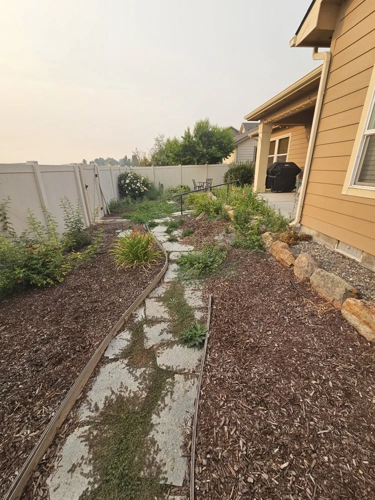Professional lawn care service in Nampa, ID by Dreamscapes Landscaping