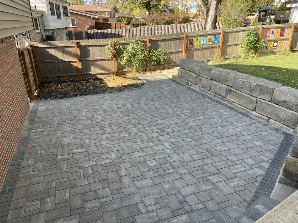 Expert yard cleanup service for year-round maintenance across Lincoln, NE - Dreamscapes