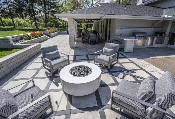 Expert outdoor landscaping in Lincoln, NE - Dreamscapes