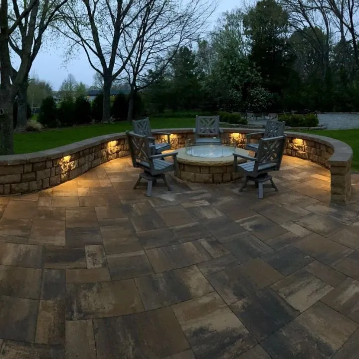 Custom lawn care service experts serving Lincoln, NE - Dreamscapes