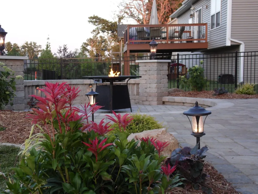 Top-rated yard cleanup service in Collinsville, IL by Dreamscapes Outdoor Services