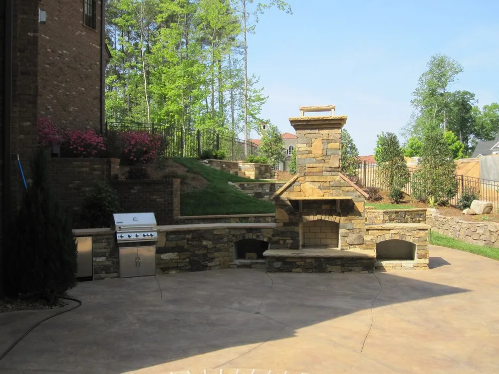 Reliable lawn care service in Raleigh, NC by Dreamscapes