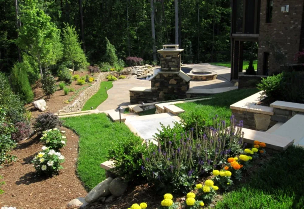 Professional lawn mowing service in Raleigh, NC - Dreamscapes