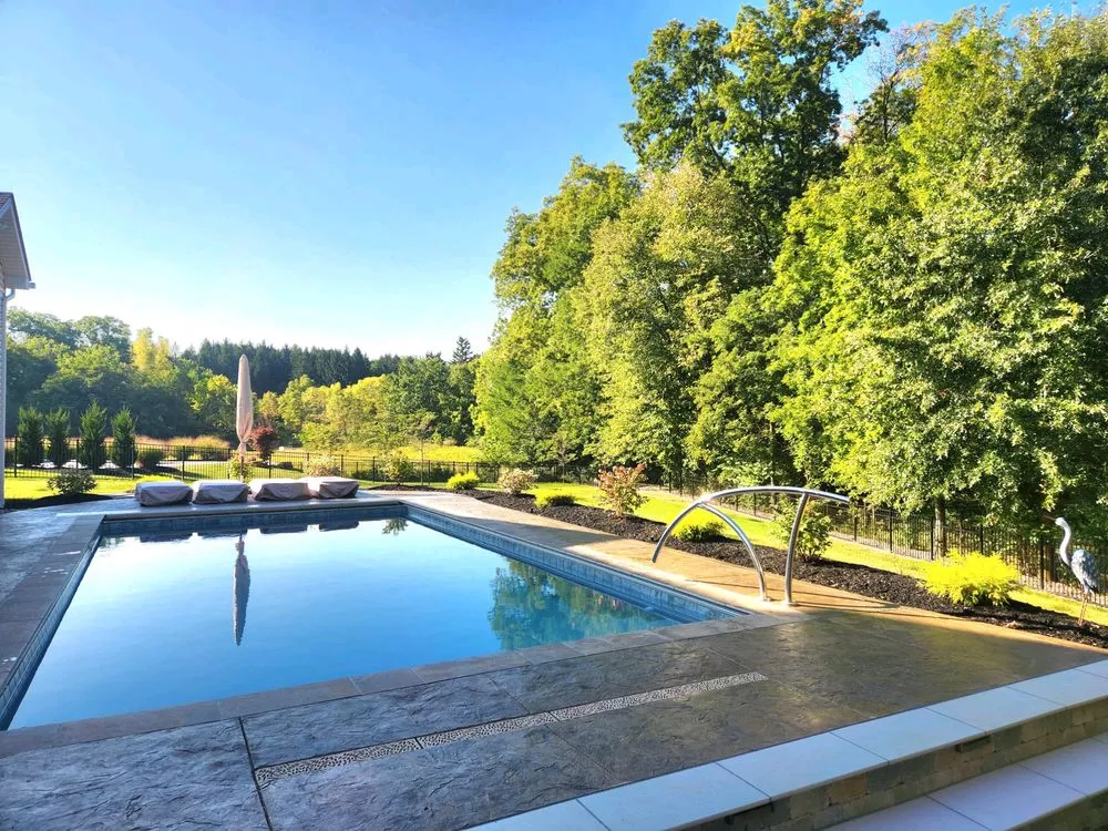 Custom garden landscaping near you across Grafton, OH - DREAMSCAPING