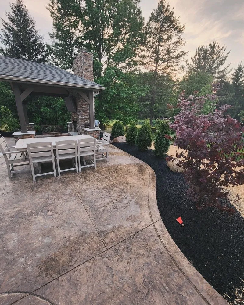 Expert lawn care service experts serving Grafton, OH - DREAMSCAPING