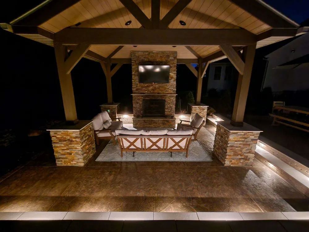 Local outdoor landscaping for homes in Grafton, OH by DREAMSCAPING