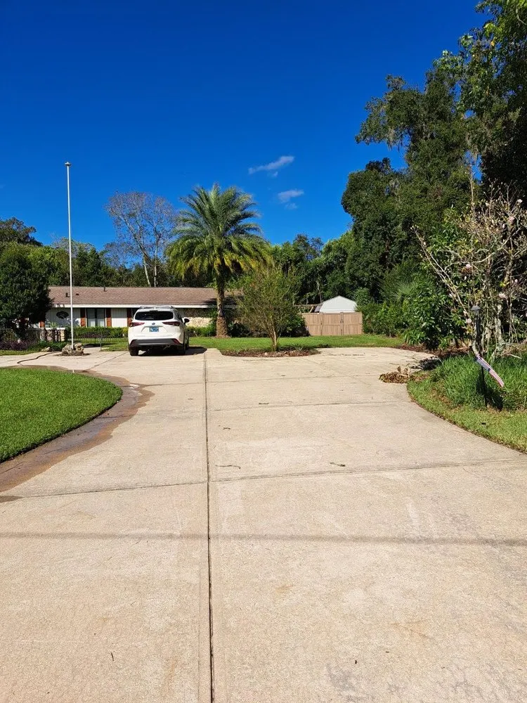 Expert landscaping services for outdoor upgrades across Ocala, FL - DreamTeam Cleaning