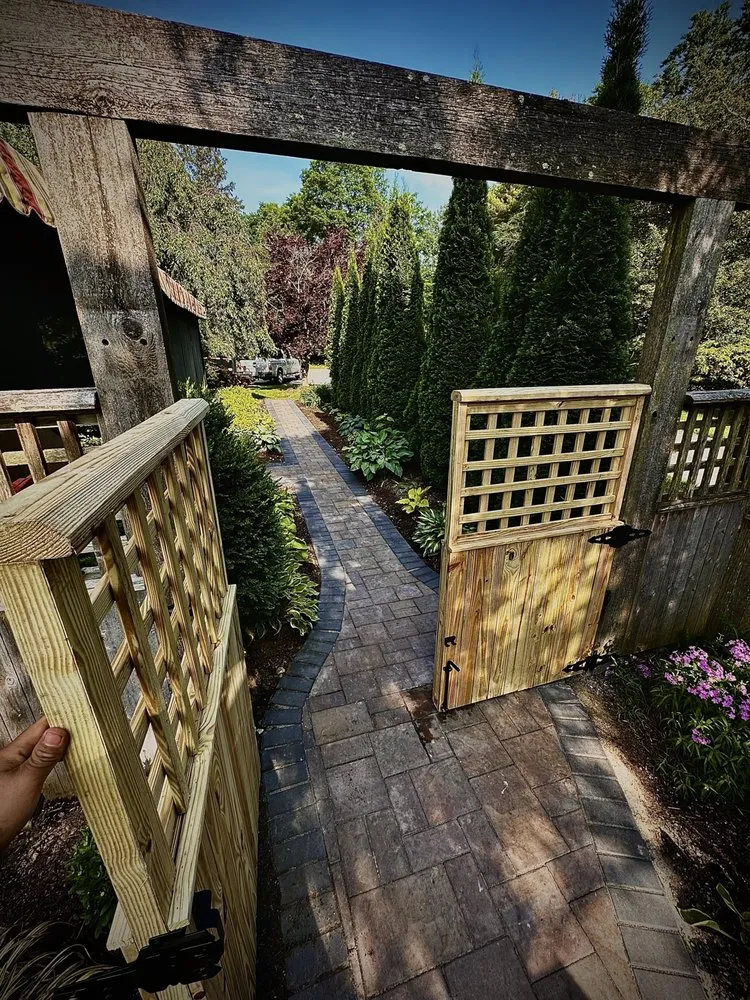 Affordable outdoor landscaping for beautiful yards in Columbus, OH by Dreamview Landscaping