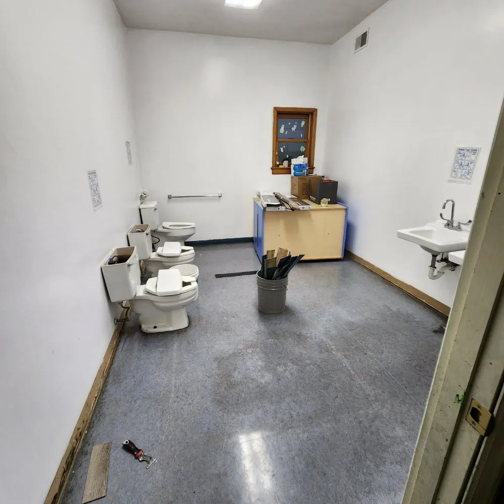 Custom yard maintenance for homes in Washington, PA by Dre's Whatever You Need Services