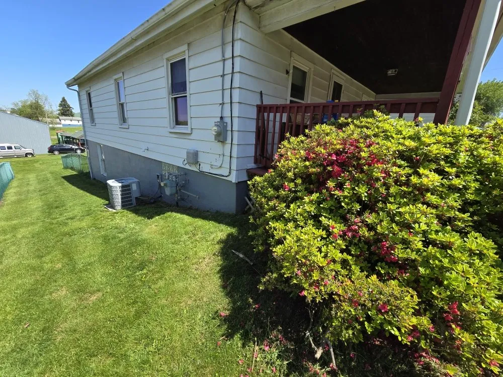 Local lawn mowing service in Washington, PA - Dre's Whatever You Need Services