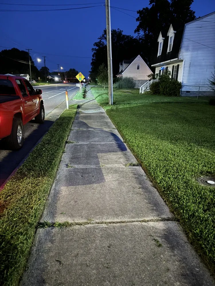 Trusted yard cleanup service with custom design in Chester, VA by Drew Lawn Care