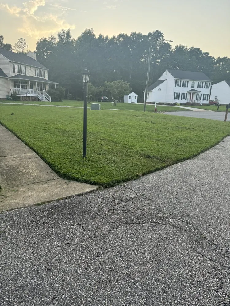 Affordable lawn mowing service experts serving Chester, VA - Drew Lawn Care