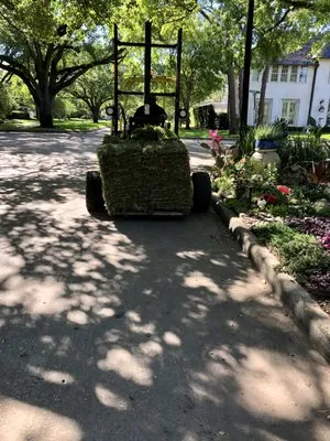 DrewGreen Lawn & Landscape Logo