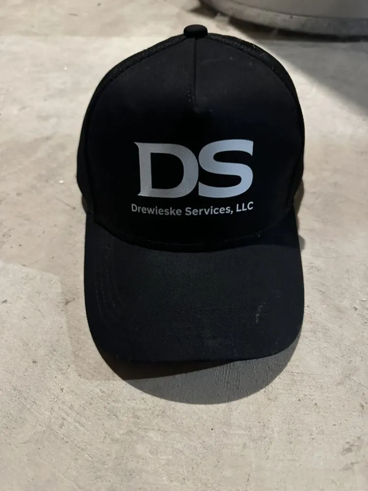 Trusted yard cleanup service experts serving Suamico, WI - Drewieske Services