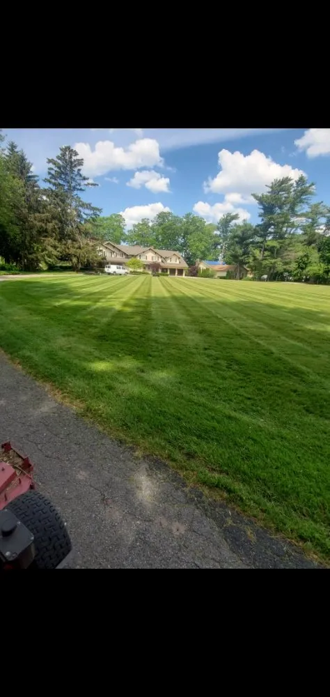 Reliable lawn care service experts serving Fruitport Charter Township, MI - Drew's Customs Cutz & Landscaping
