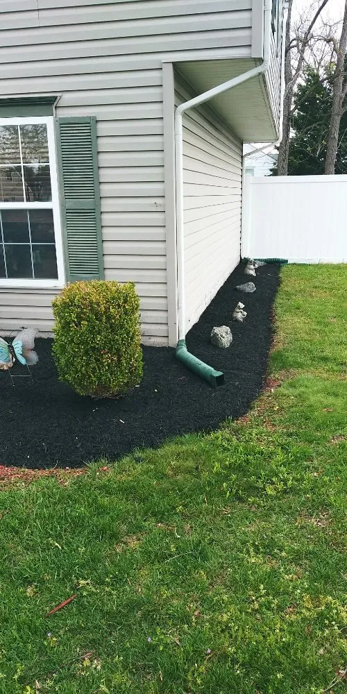 Expert landscaping services in Marydel, DE - Drew's Cutting Crew