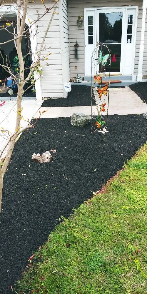 Expert lawn care service in Marydel, DE - Drew's Cutting Crew