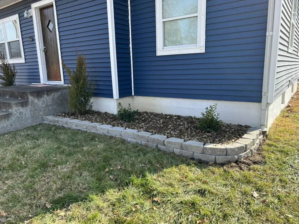 Trusted garden landscaping for year-round maintenance in Ruma, IL by Drew’s Landscaping and lawn services