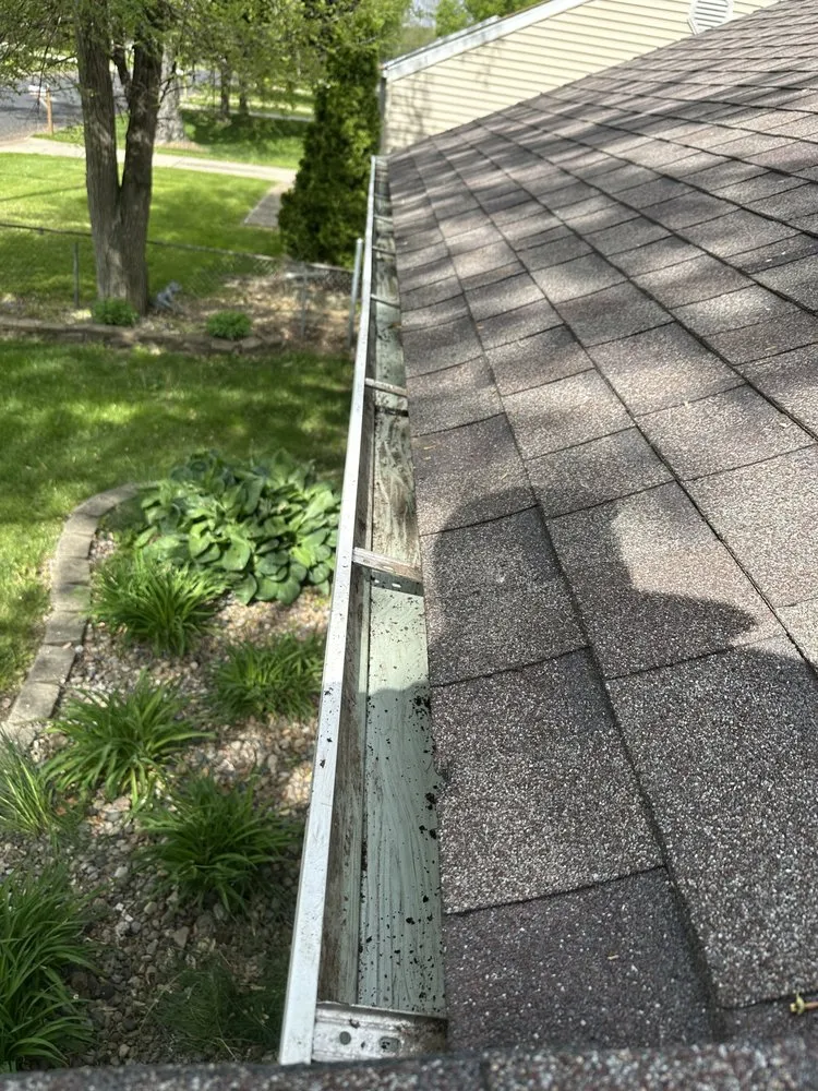 Trusted lawn care service in West Peoria, IL - Drew’s Lawn Care