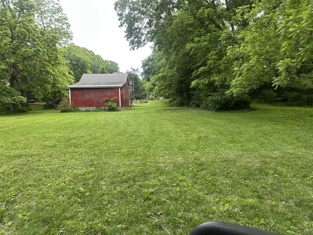 Affordable yard maintenance for year-round maintenance across West Peoria, IL - Drew’s Lawn Care