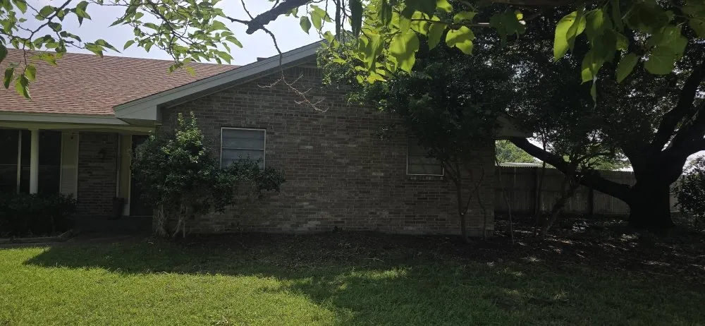 Local landscaping services with custom design across Bokchito, OK - Drew's Lawn Crew