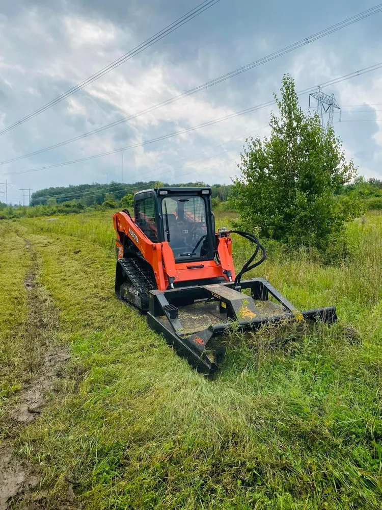 Top-rated yard cleanup service for beautiful yards in Holland Patent, NY by Dreyer's Landscaping & Snowplowing