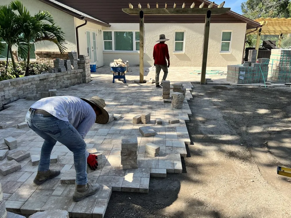 Professional yard maintenance experts serving Siesta Key, FL - Driftwood DBL