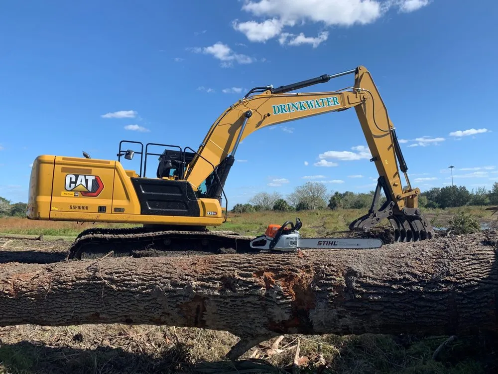 Expert yard cleanup service with custom design in Sanford, FL by Drinkwater and Drinkwater