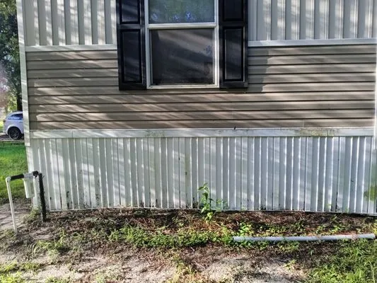 Drippen' Clean Pressure washing Logo