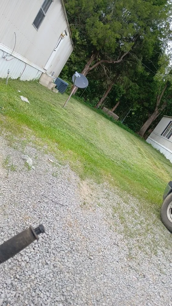 Reliable landscape installation for beautiful yards across Greenville, KY - Drippin Diamond Lanwcare and Land Services