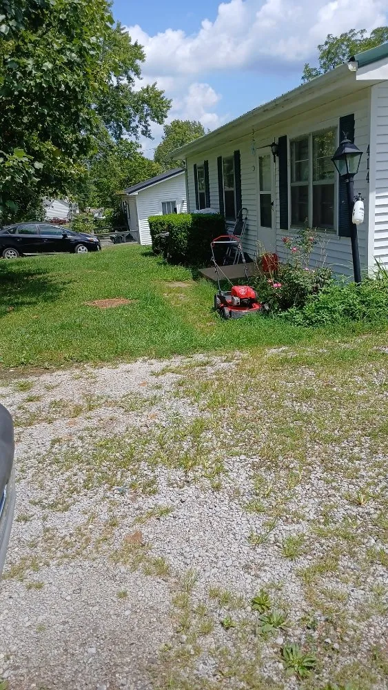 Trusted landscape design in Greenville, KY by Drippin Diamond Lanwcare and Land Services