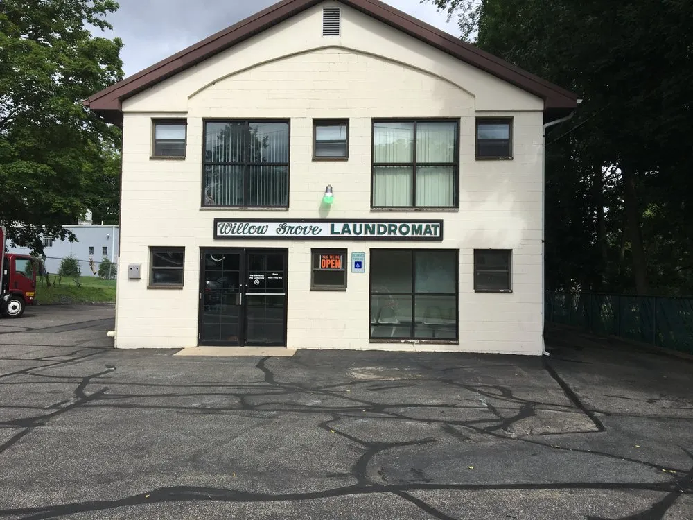 Top-rated yard maintenance in Phillipsburg, NJ by Drive Paving And Sealcoating