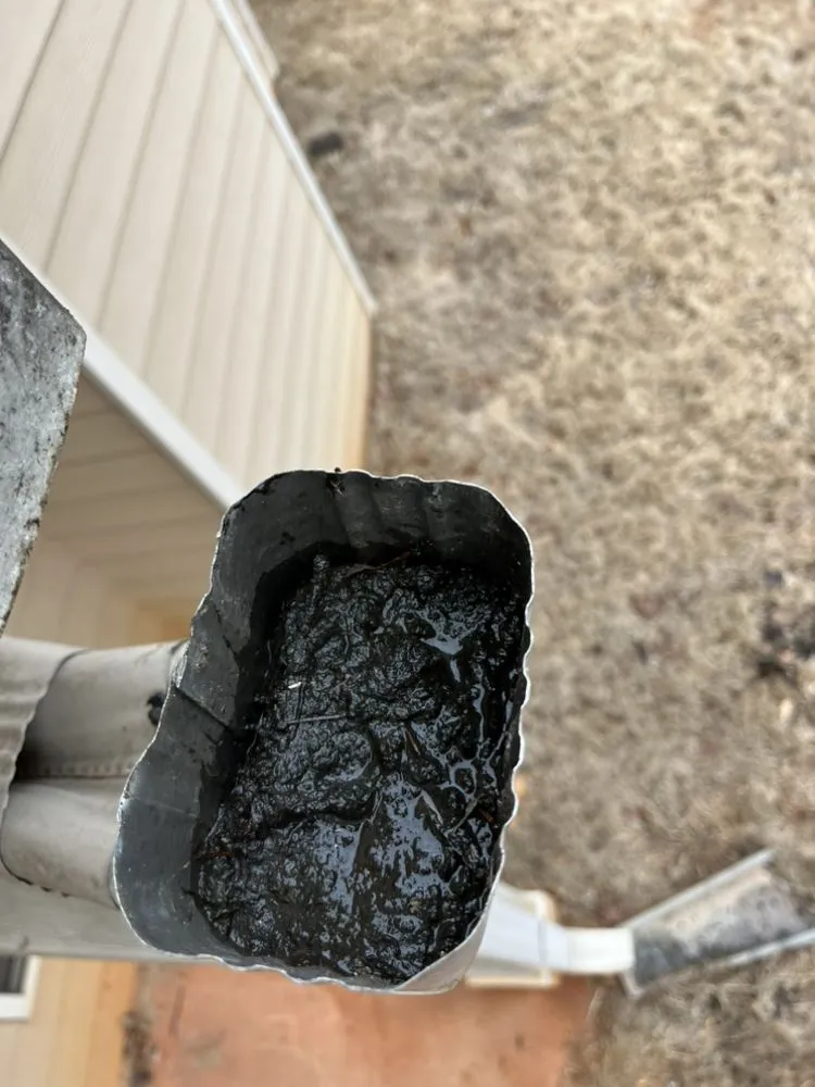 Reliable lawn care service for homes in Stockbridge, GA by DrLawnCare