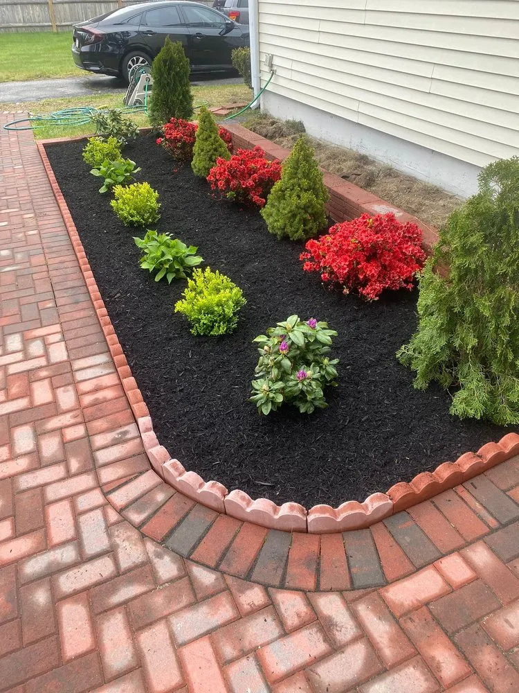 Expert lawn care service in Pawtucket, RI - DRM Landscaping