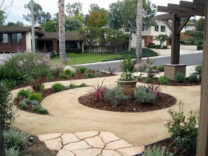 Local yard maintenance in Los Angeles, CA - Drought Tolerant Gardeners