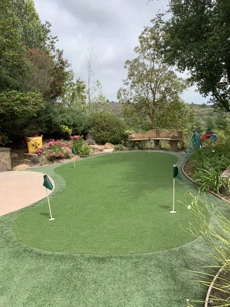 Professional landscape design in Thousand Oaks, CA by Drought Turf