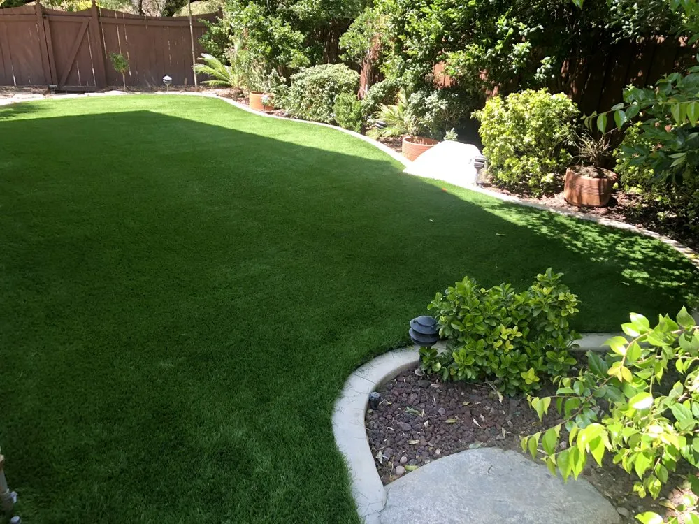 Local residential landscaping experts serving Thousand Oaks, CA - Drought Turf