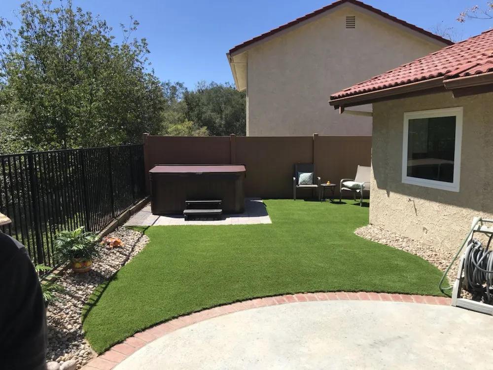 Local yard cleanup service experts serving Thousand Oaks, CA - Drought Turf