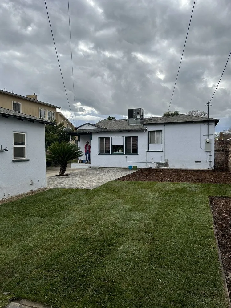 Local yard cleanup service for homes across La Canada Flintridge, CA - Droughtscape