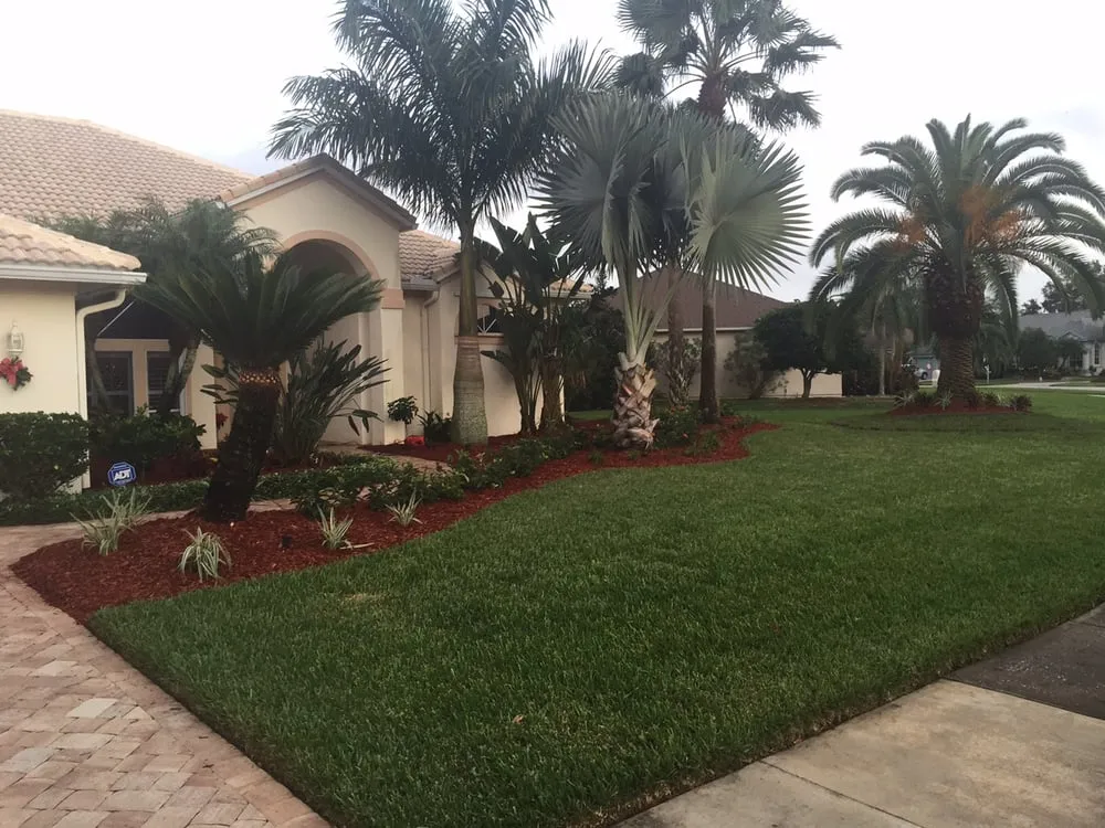 Professional lawn mowing service experts serving Melbourne, FL - Druse Landscaping And Tree Services