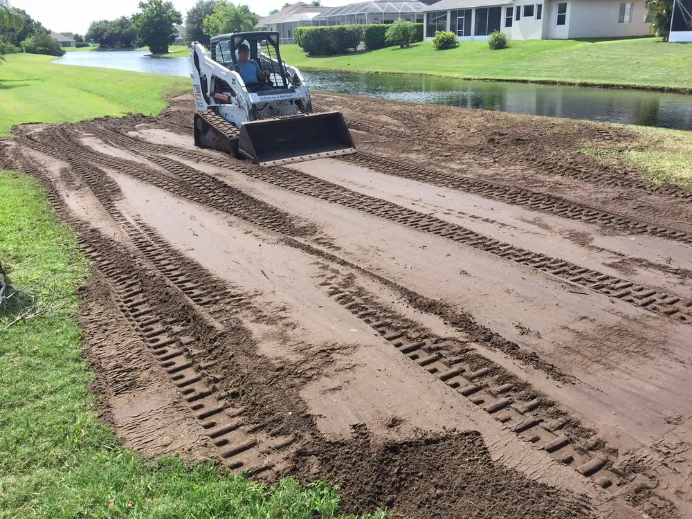 Custom yard cleanup service for residential properties in Melbourne, FL by Druse Landscaping And Tree Services