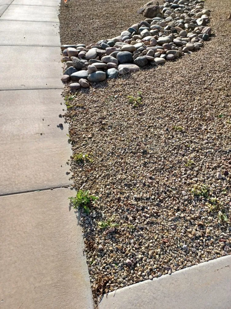 Top-rated yard maintenance in Maricopa, AZ by DruWest Landscape Management