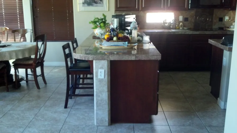 Top-rated lawn mowing service experts serving Apache Junction, AZ - Dryland Homewerks