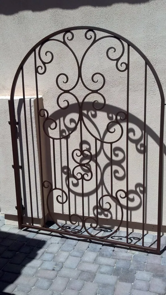 Expert garden landscaping in Apache Junction, AZ by Dryland Homewerks