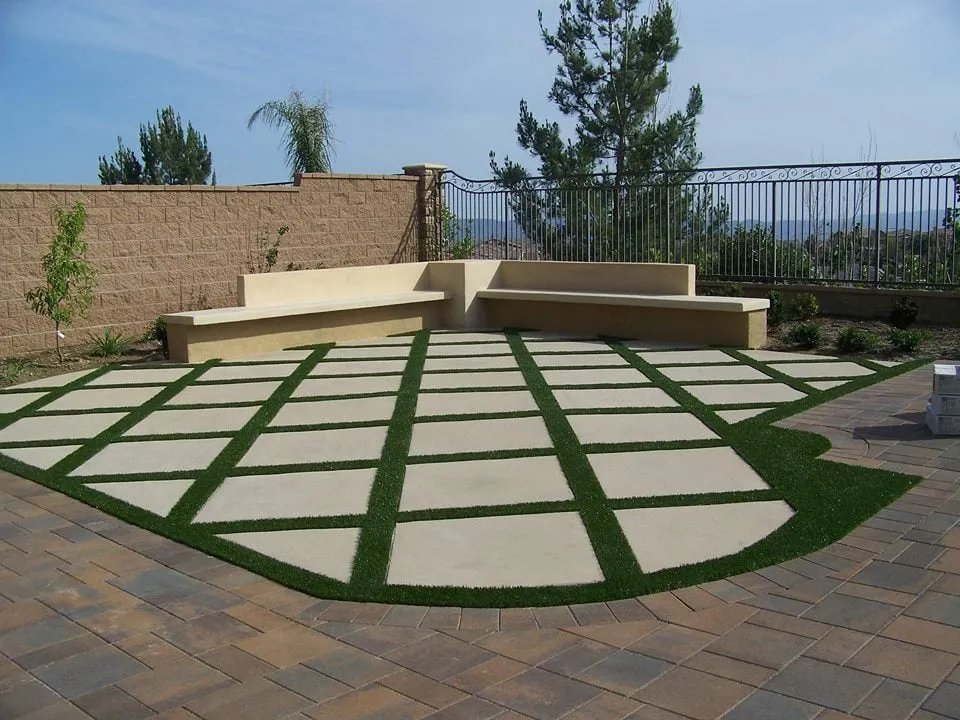 Professional lawn care service near you in Simi Valley, CA by DryScape Designs