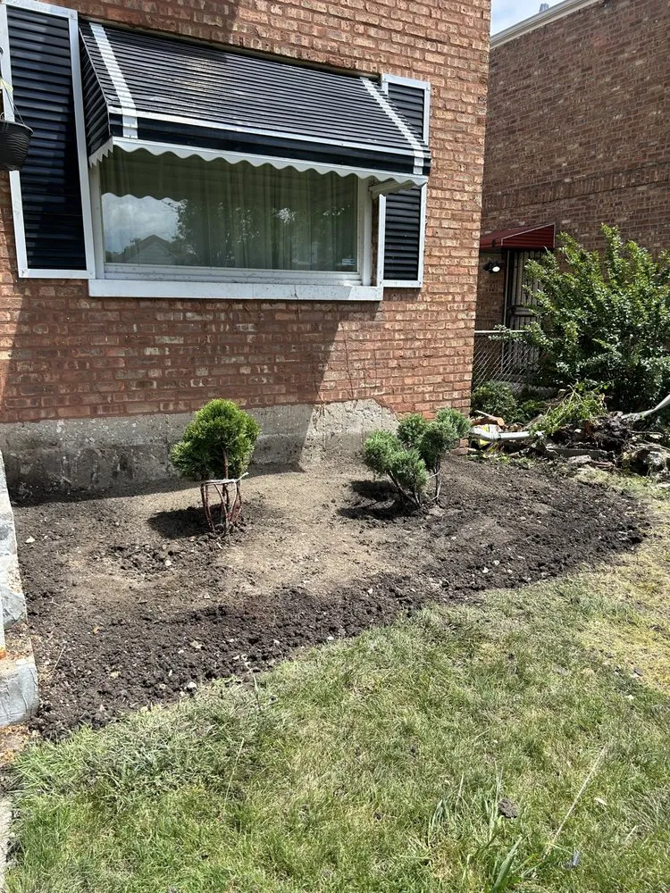 Custom yard maintenance for outdoor upgrades across Chicago, IL - D's Fence & Landscape