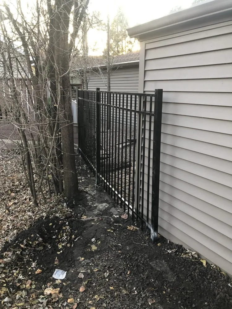 Reliable residential landscaping experts serving Chicago, IL - D's Fence & Landscape