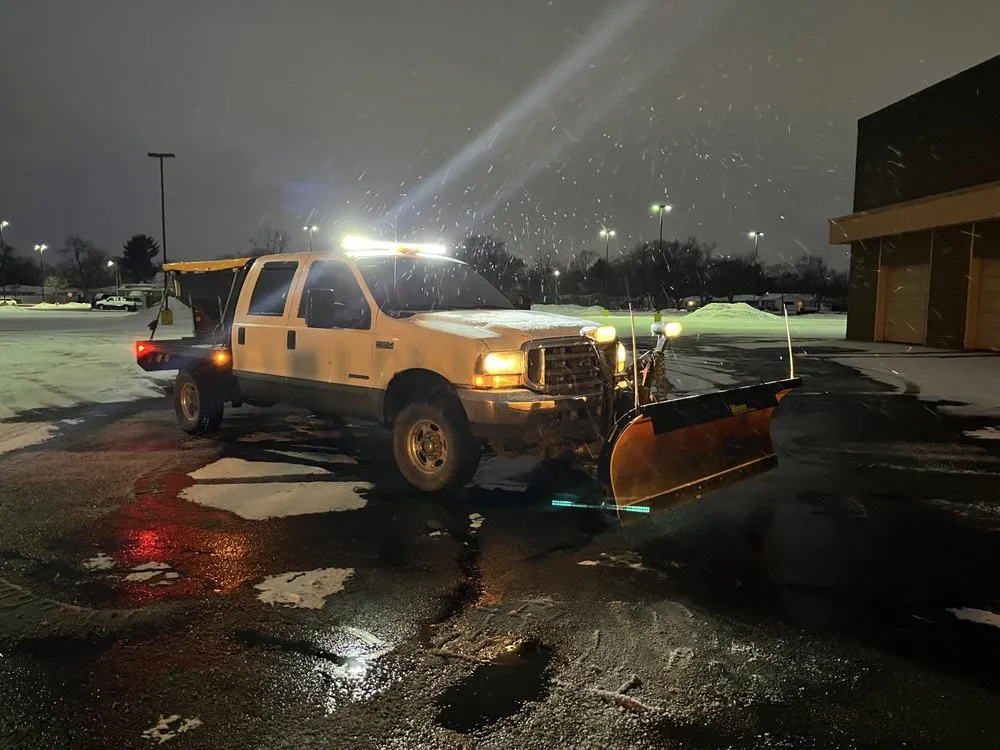 Custom yard maintenance experts serving Elkhart, IN - DS Groundscare