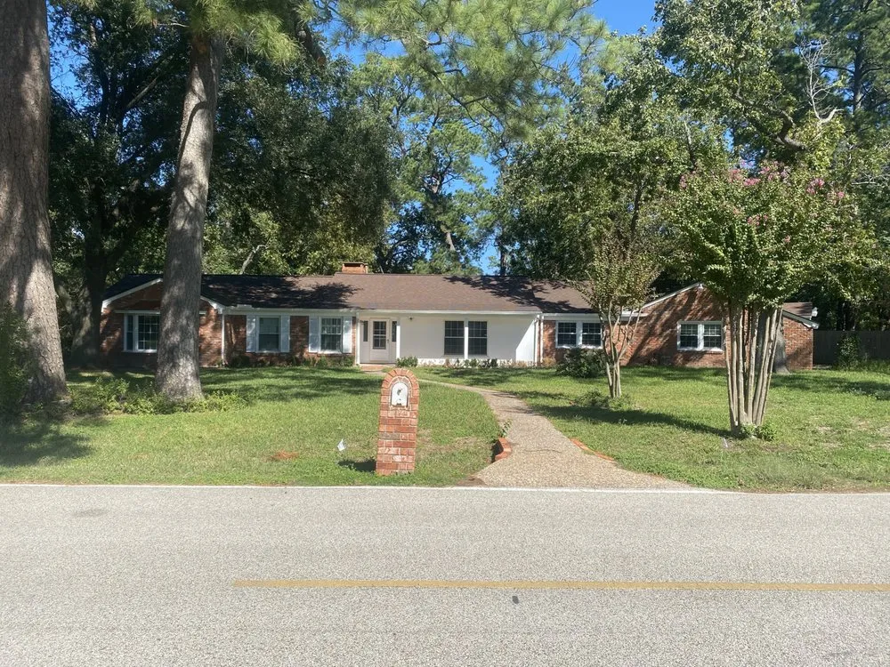 Custom landscape design in Willis, TX by D.S Landscaping